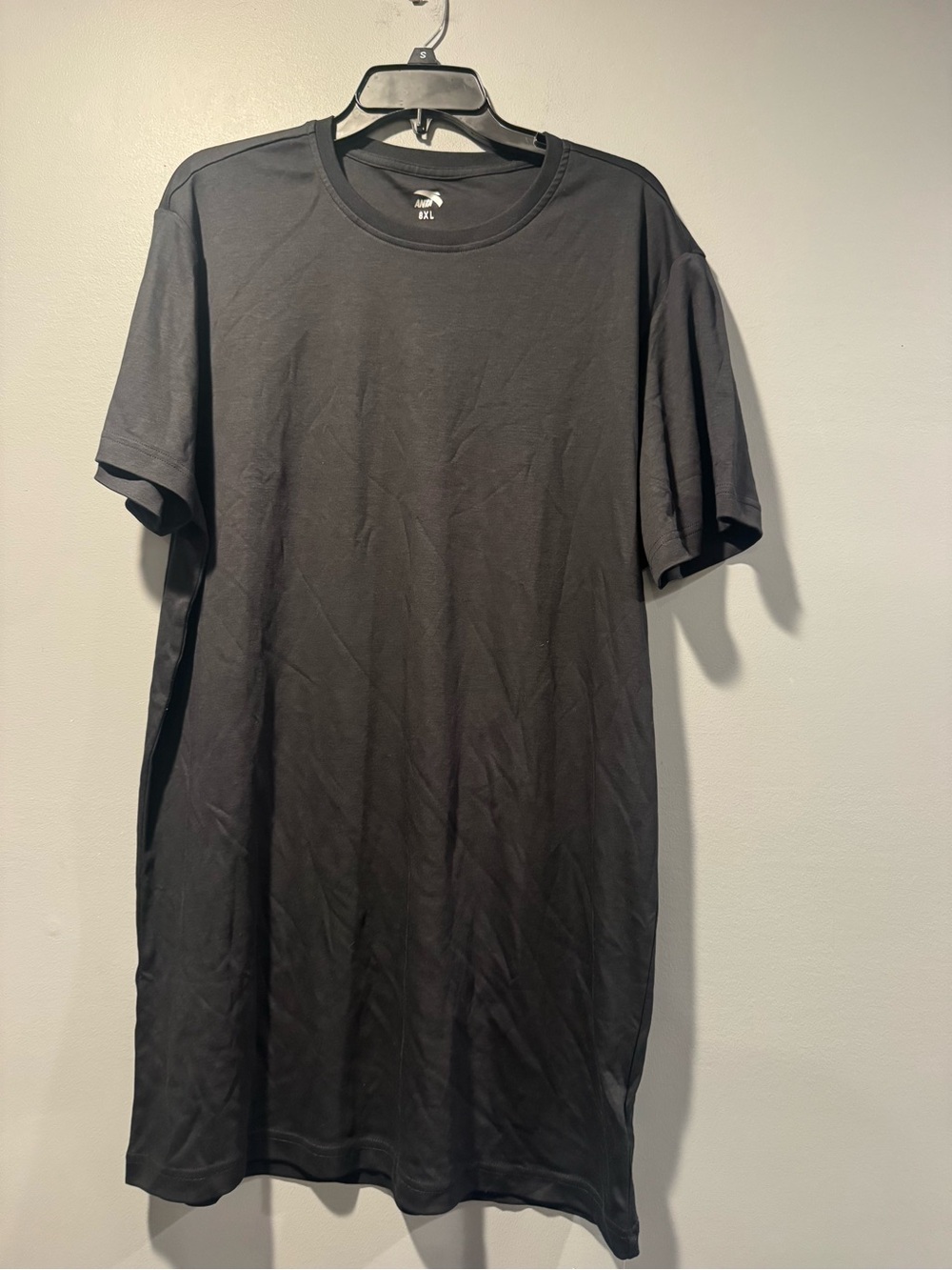 *Everyday Black Crew Neck Tee by ANTA